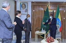 Ethiopia Foreign Minister meets with UN offcial